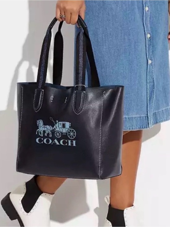 Coach Handbags - COACH Midnight Navy Leather Derby Tote Horse & Carriage EUC